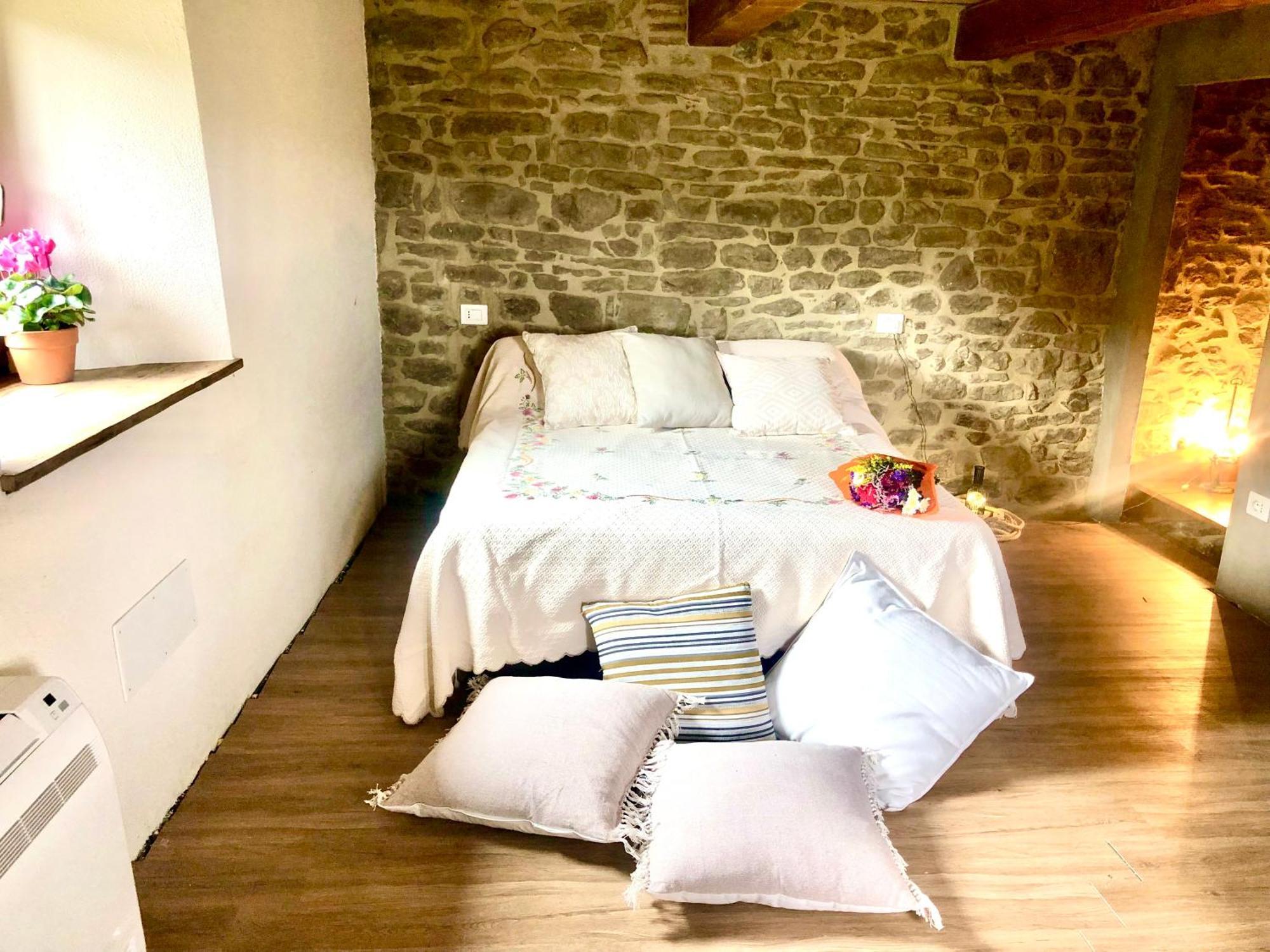 Bio Agriturismo Alba Etrusca Di Cortona - Organic Farmhouse- Appartamento Lavanda-Appartamento Rosmarino - Vasca Idromassaggio Esterna Poggioni ภายนอก รูปภาพ
